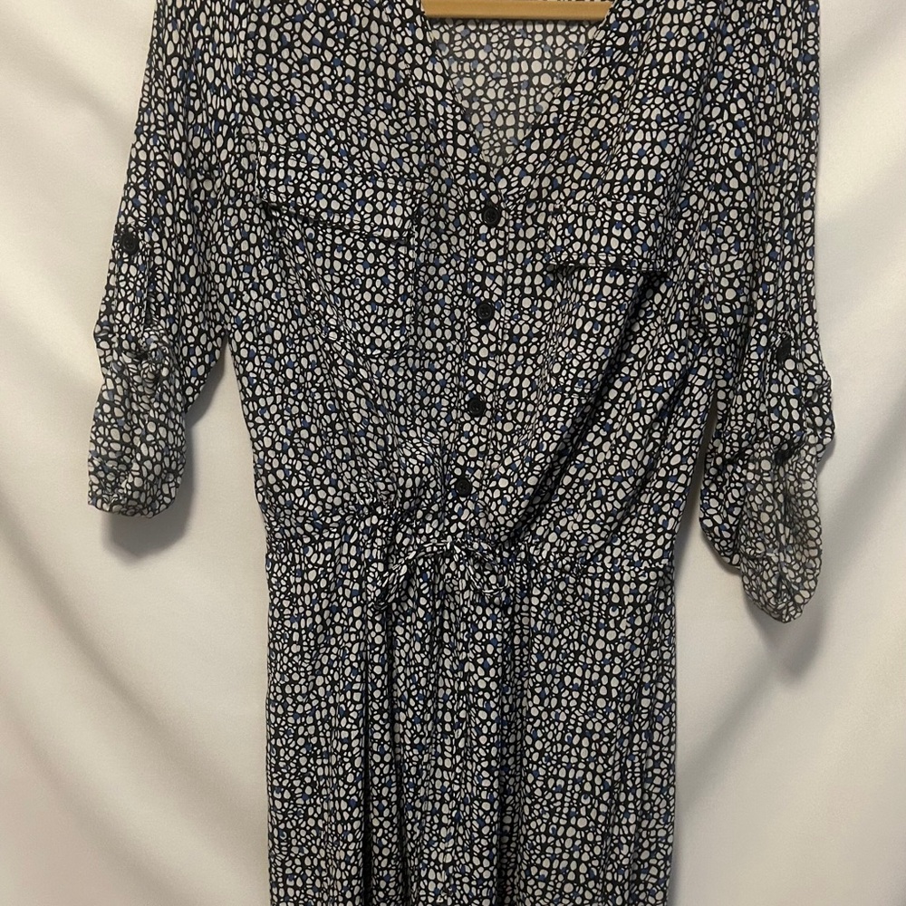Womens Black and White Printed Button-Front Dress